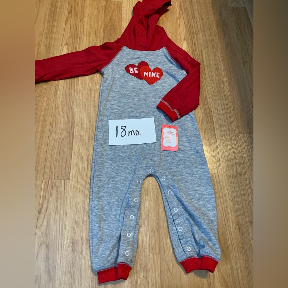 Ric rac ruffles boy hooded romper